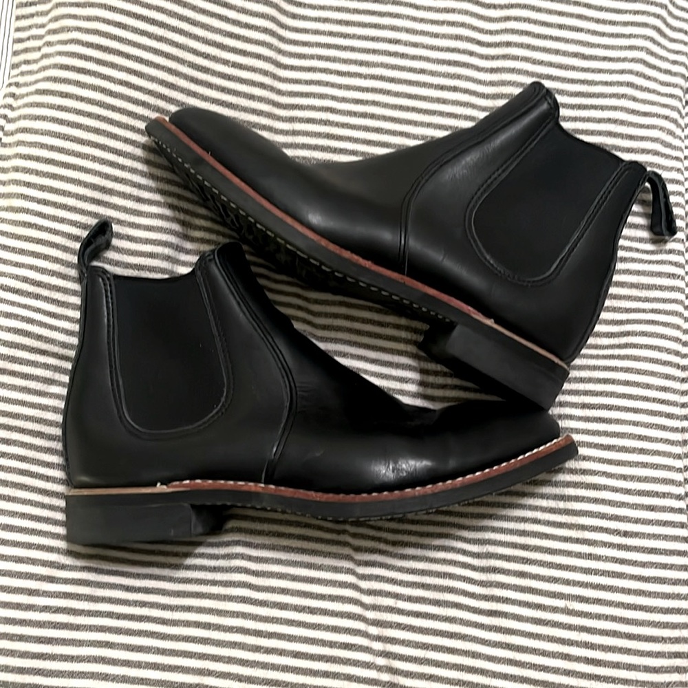 Women’s Red Wing Chelsea Boots Size 9